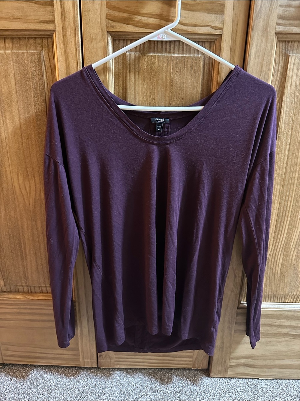 Express Long-Sleeve Scoop Neck Top - Deep Plum
